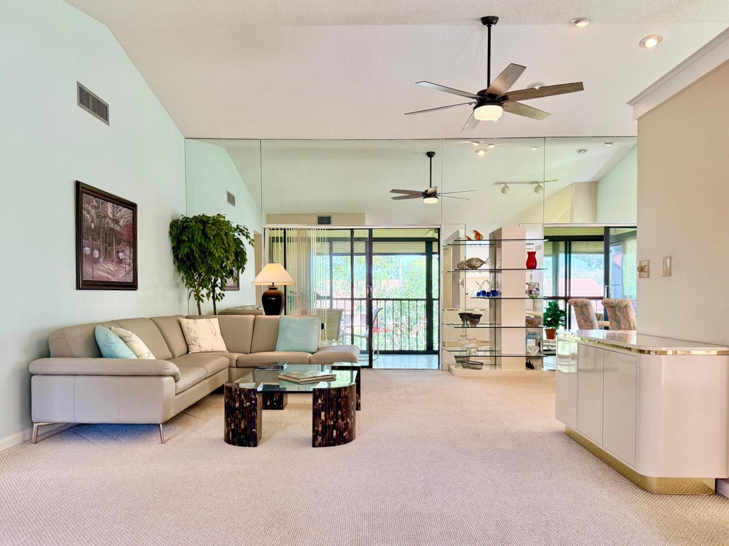 10678 Ocean Palm Way - Photo 4