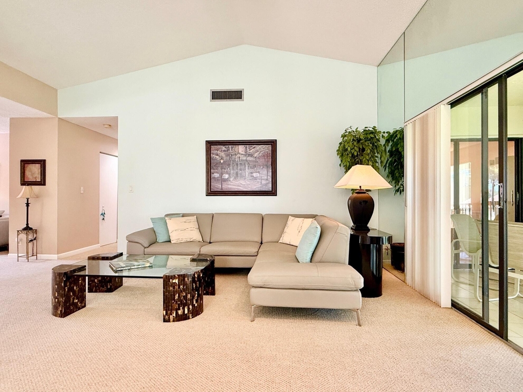 10678 Ocean Palm Way - Photo 6
