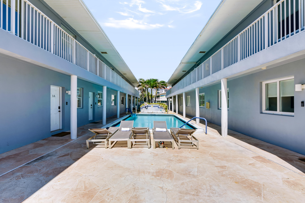 604 N Ocean Boulevard - Photo 2