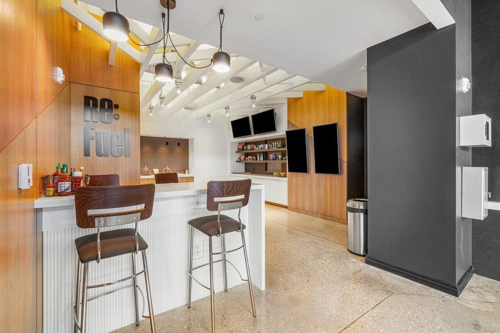 236 Se 5th Avenue - Photo 24