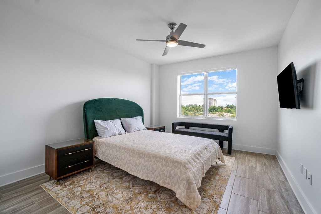 236 Se 5th Avenue - Photo 10