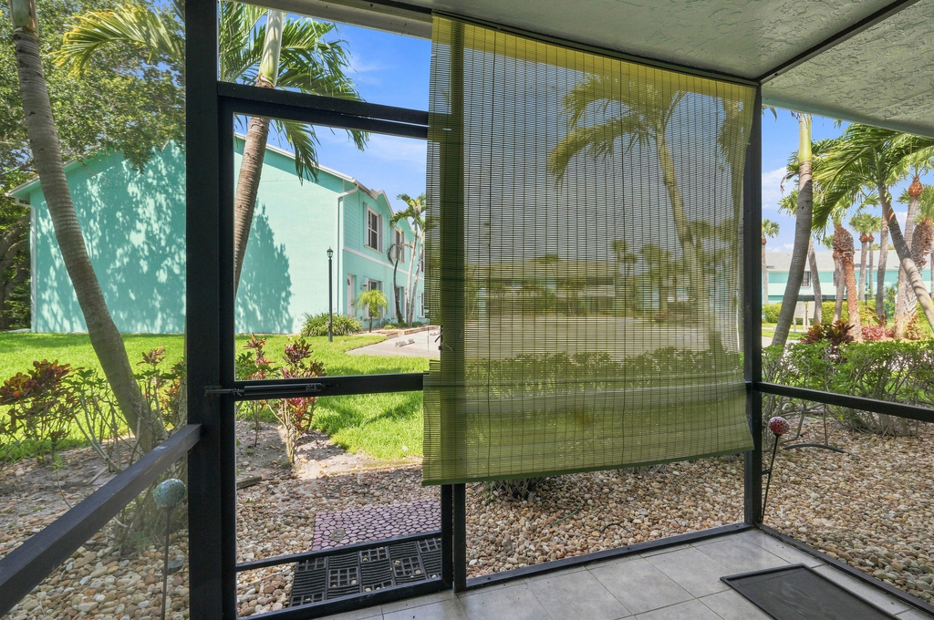 13521 S Indian River Drive - Photo 3