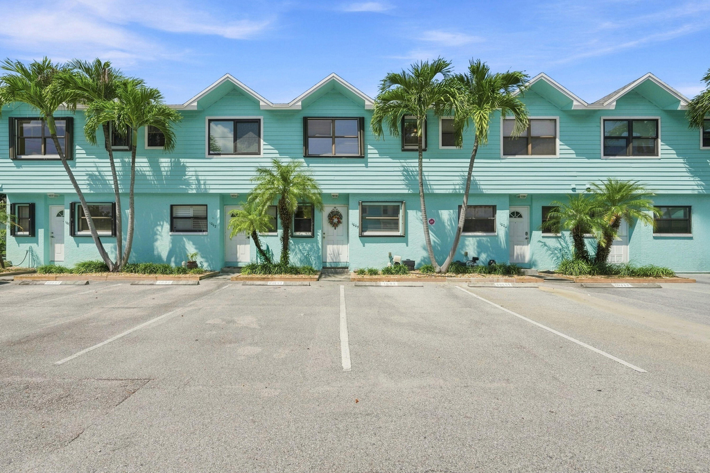 13521 S Indian River Drive - Photo 0