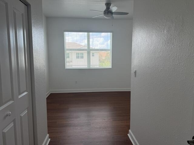 220 Se Woodbark Street - Photo 10