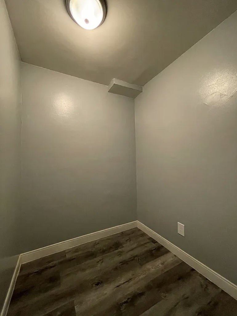 677 Marcy Avenue - Photo 6