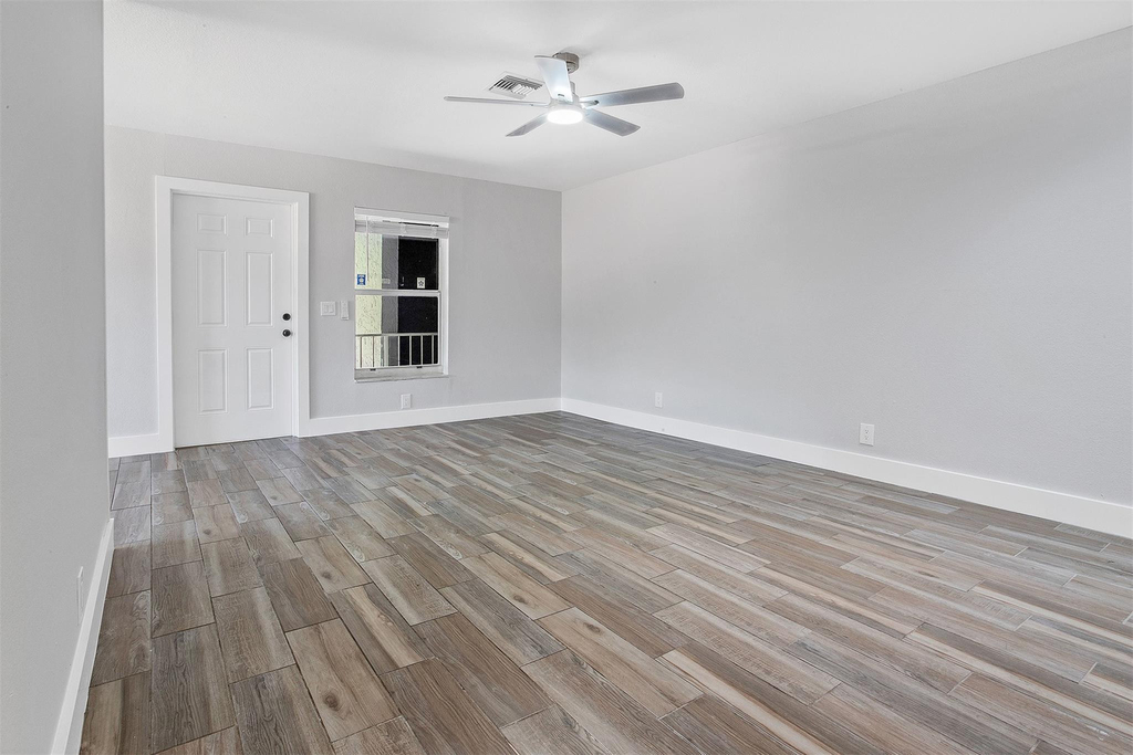 10131 Nw 35th Street - Photo 5