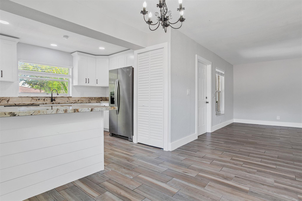 10131 Nw 35th Street - Photo 11