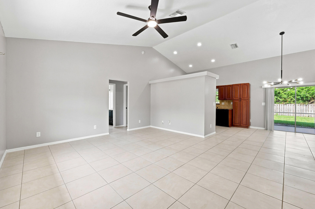 3102 Sw Cathedral Street - Photo 5