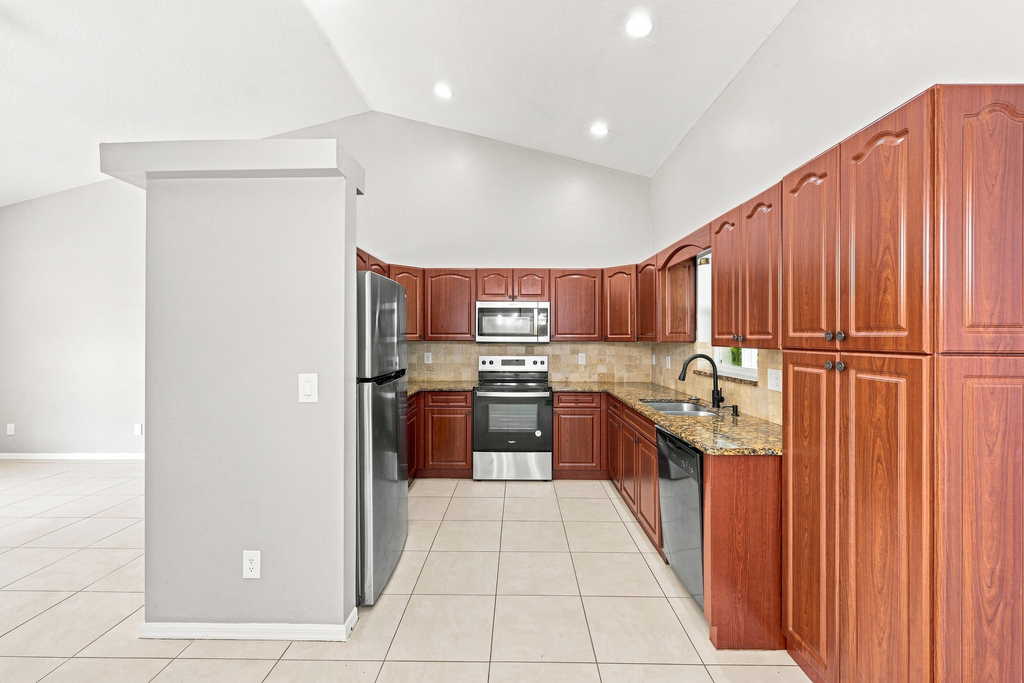 3102 Sw Cathedral Street - Photo 10