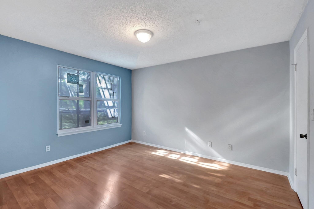 2301 N Congress Avenue - Photo 11