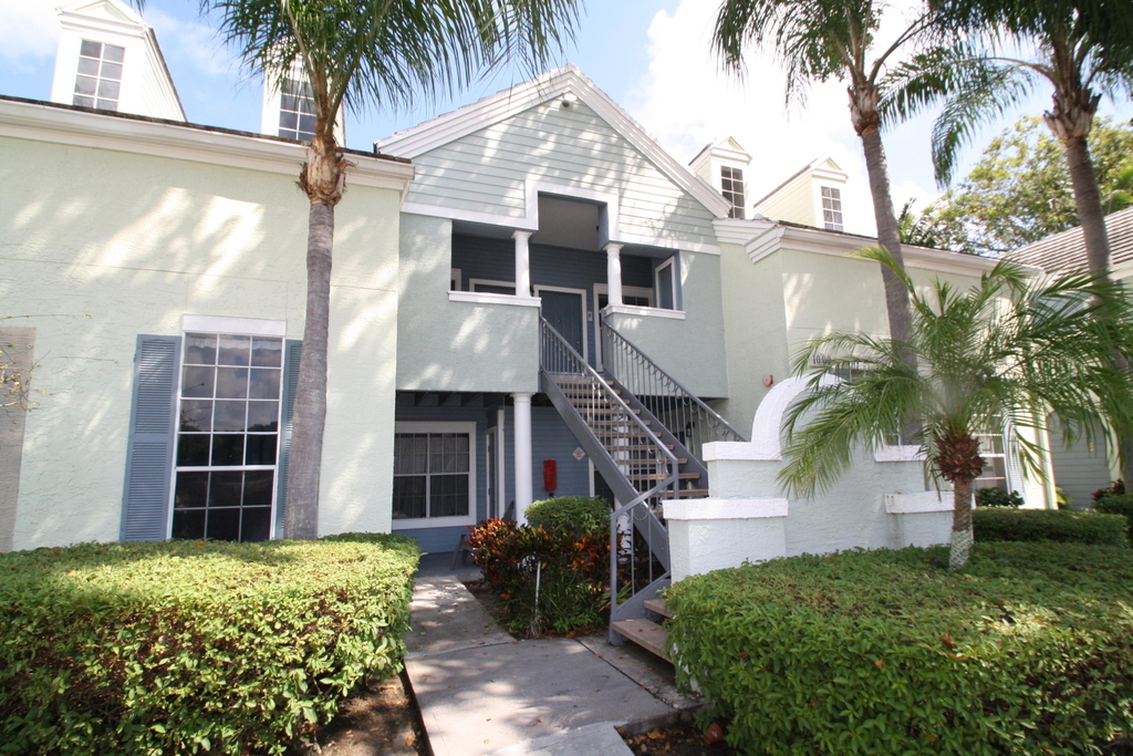 1000 Crystal Way - Photo 1