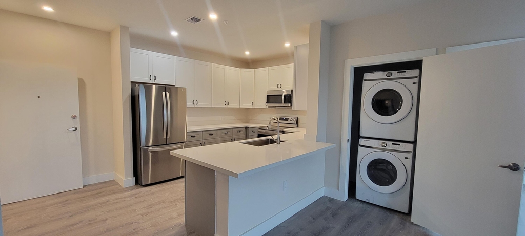3801 Davie Boulevard - Photo 2