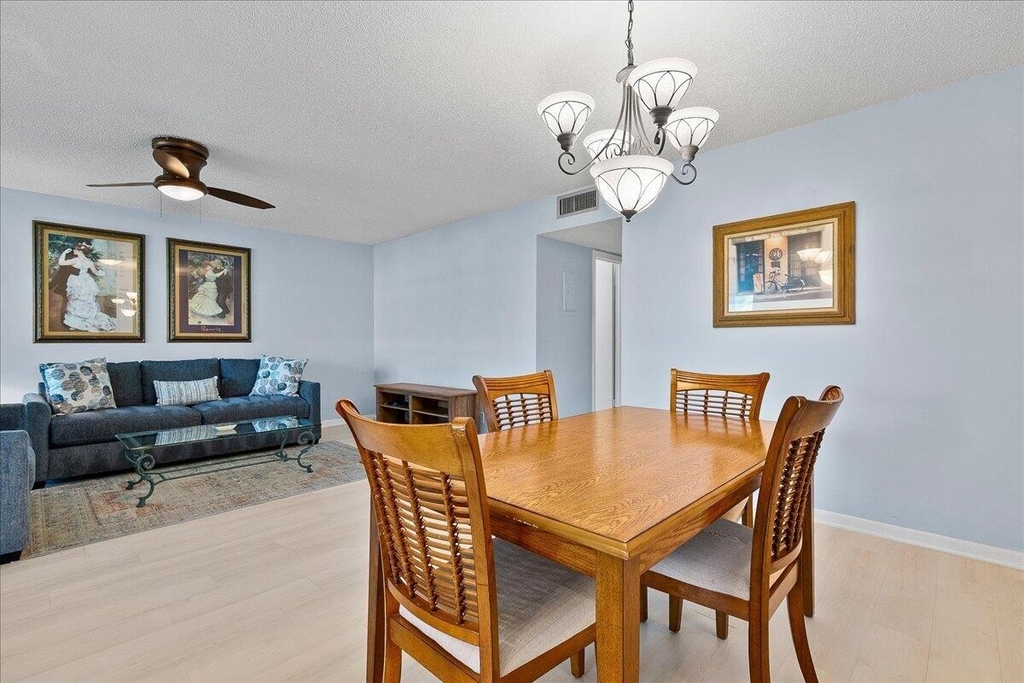 220 Country Lane - Photo 8