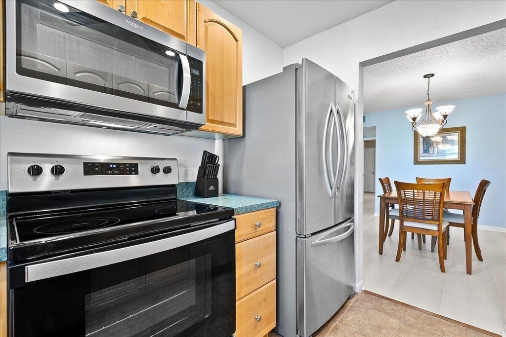 220 Country Lane - Photo 9