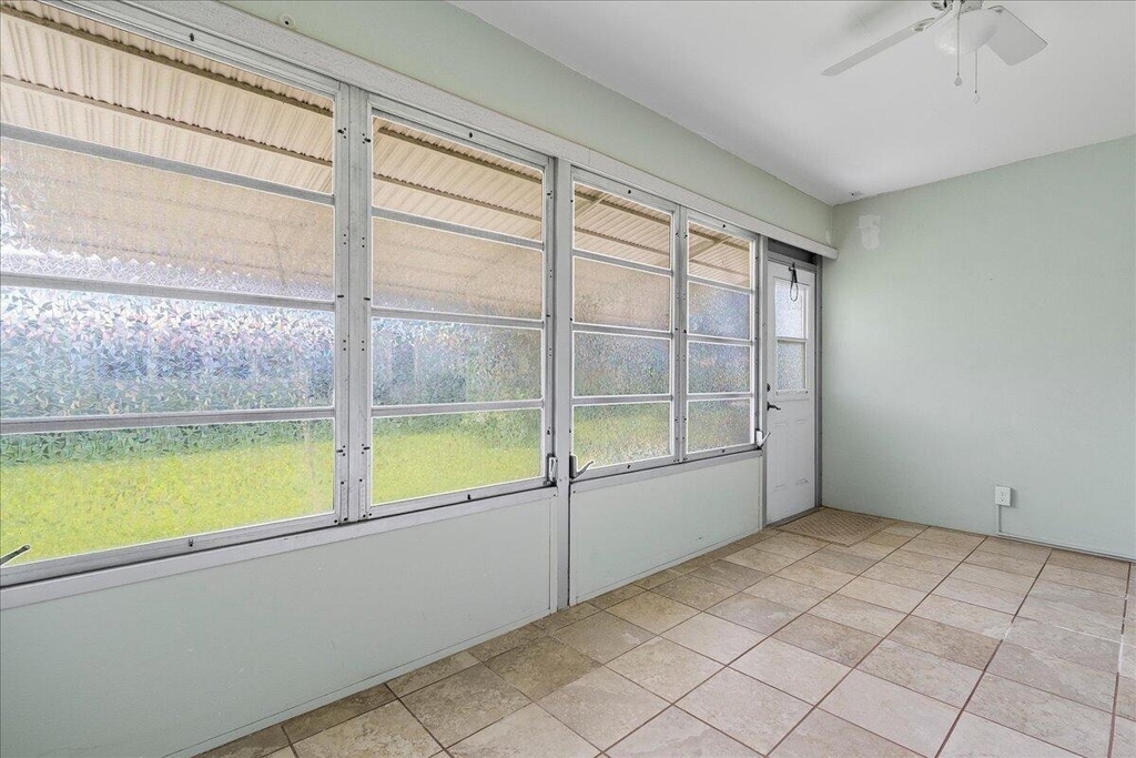 220 Country Lane - Photo 15