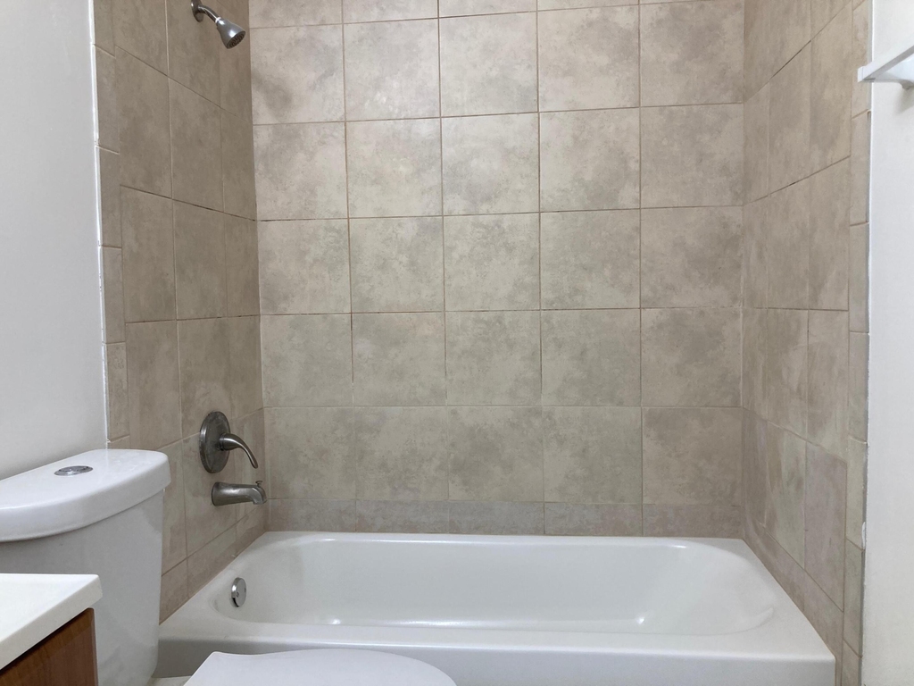 6124 Lincoln Street - Photo 12