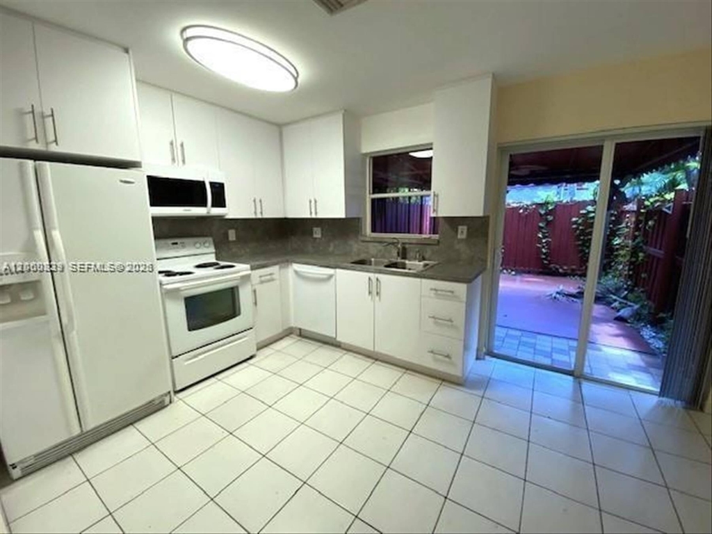 6275 Sw 130th Avenue - Photo 5