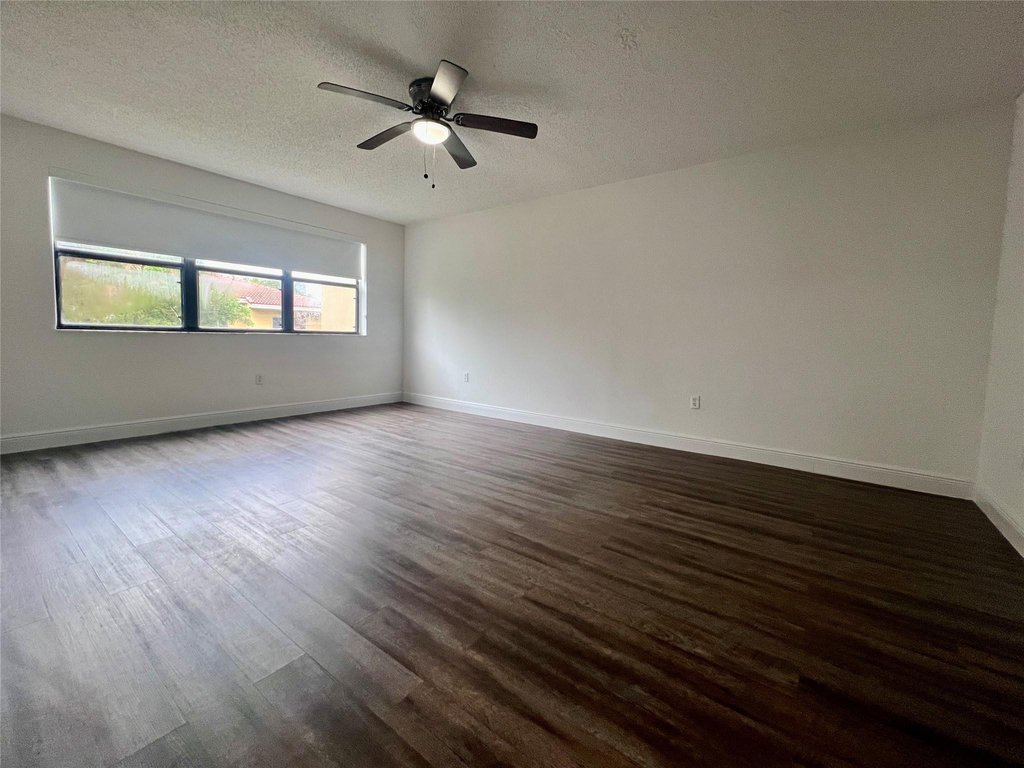 17350 Nw 68th Avenue - Photo 3