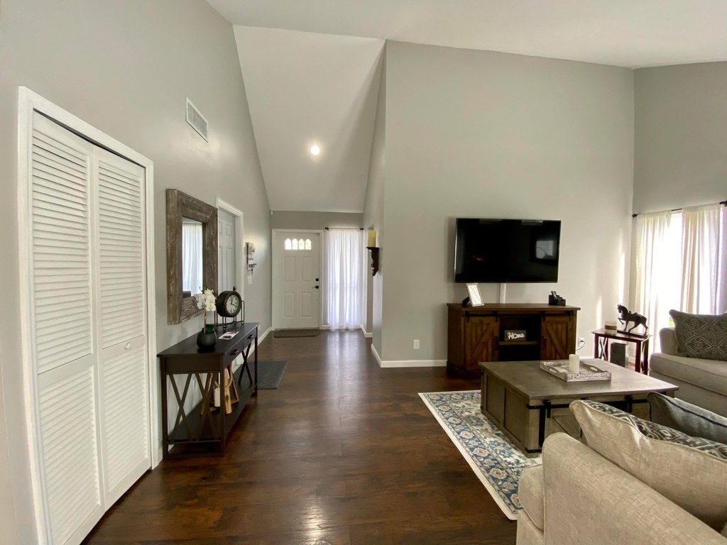 453 Park Forest Way - Photo 3