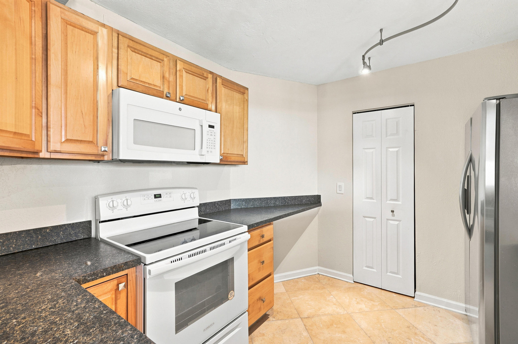 1301 River Reach Drive - Photo 13