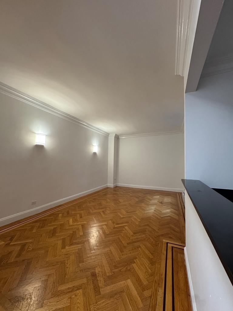 East 78th Street - Photo 0