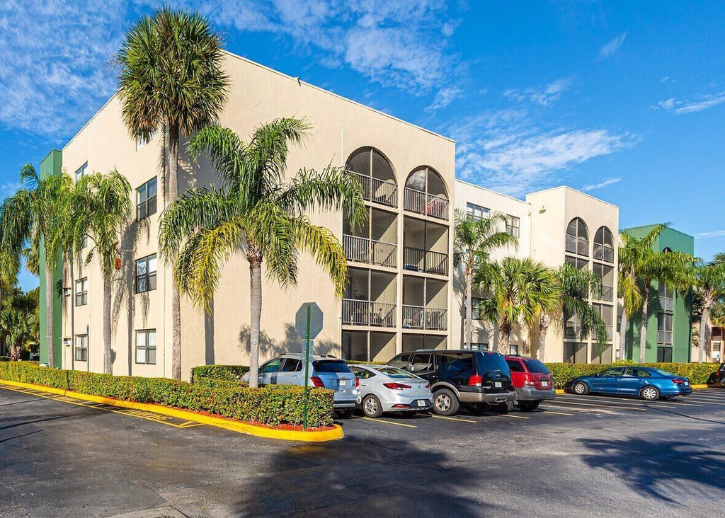 17350 Nw 68th Avenue - Photo 4