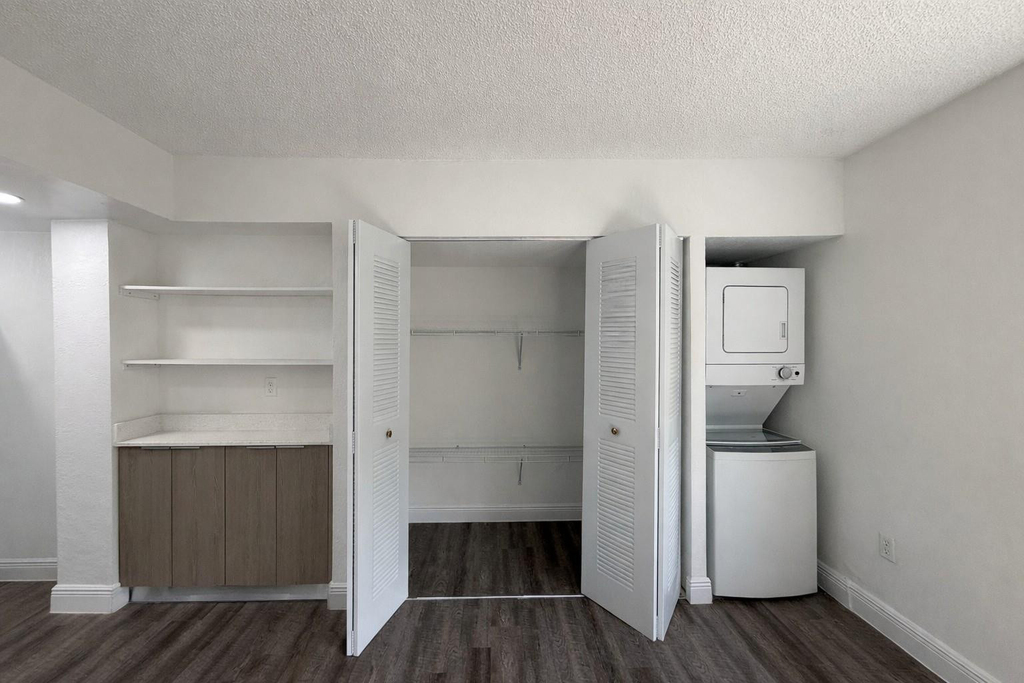 17350 Nw 68th Avenue - Photo 2