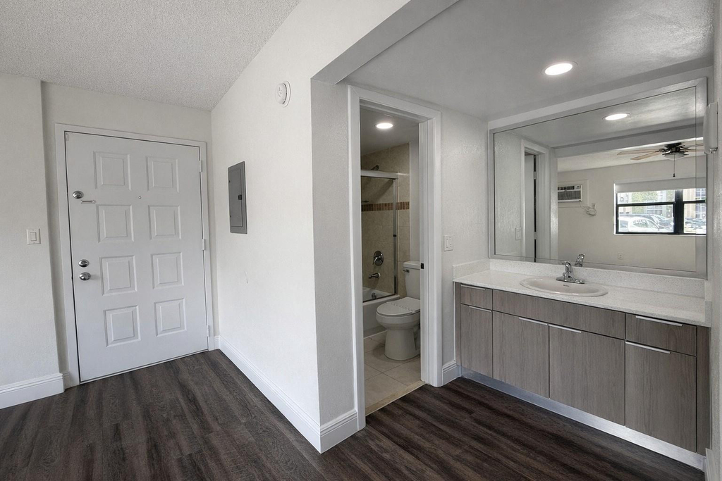 17350 Nw 68th Avenue - Photo 3
