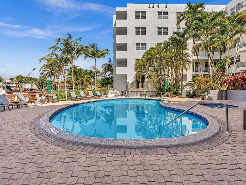 1421 S Ocean Boulevard - Photo 28