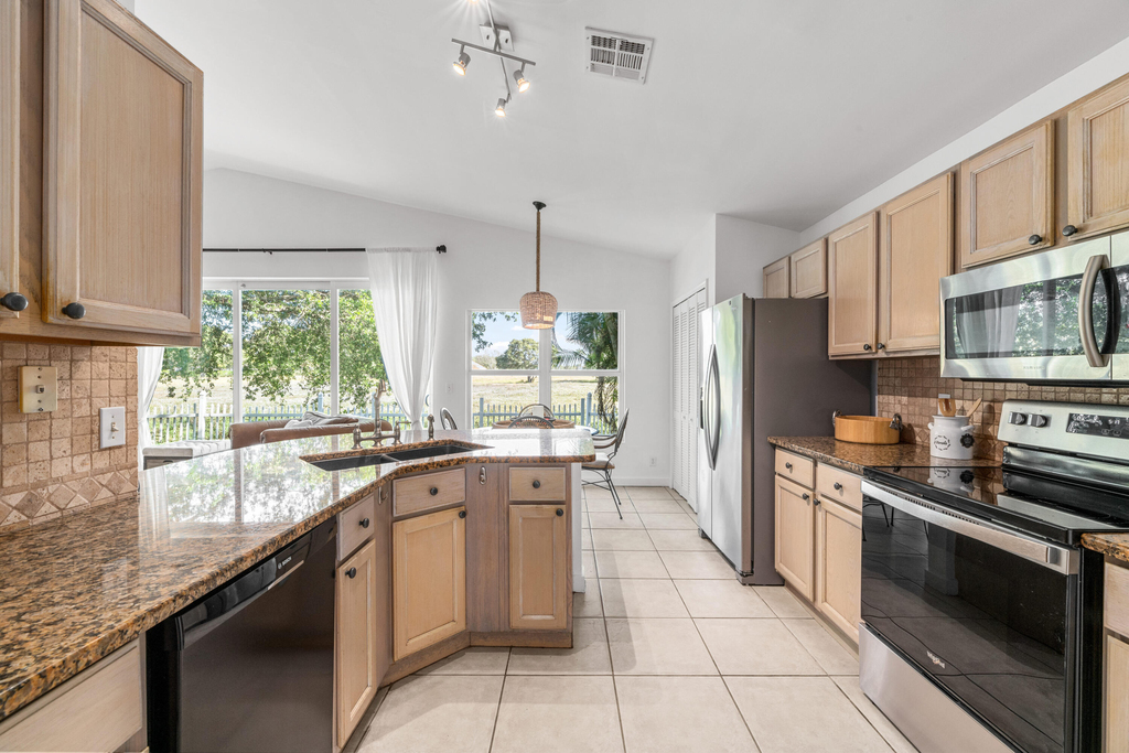 2650 Fairway Cove Court - Photo 6