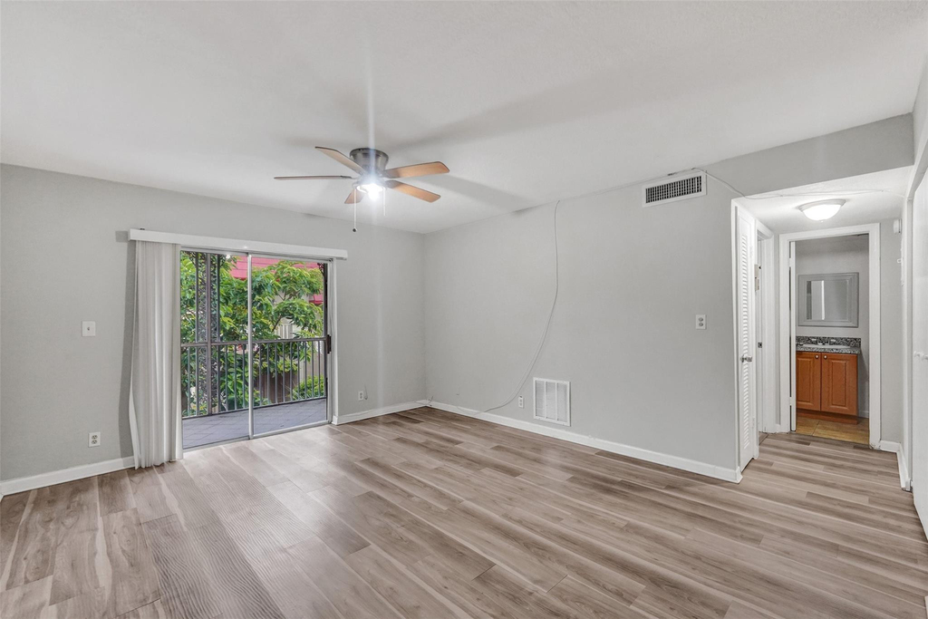 555 Se 8th Street - Photo 15