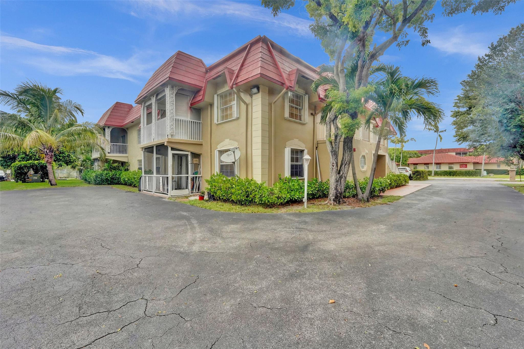 555 Se 8th Street - Photo 17