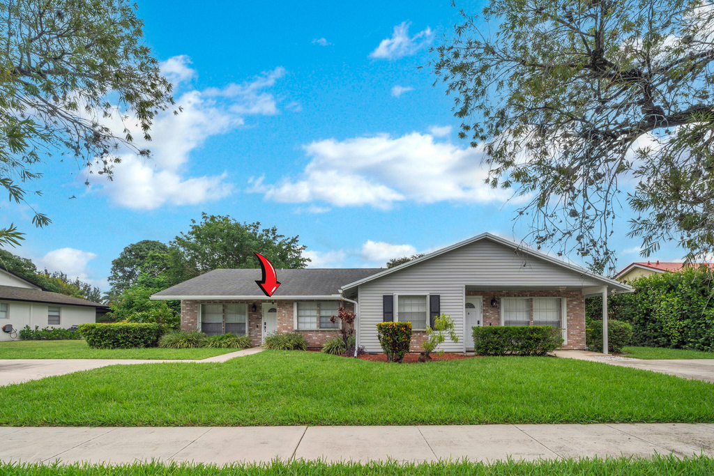 1350 Riverside Circle - Photo 1