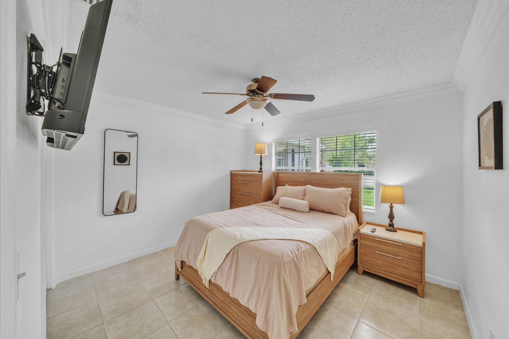 1350 Riverside Circle - Photo 30