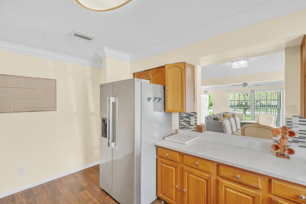 1350 Riverside Circle - Photo 17
