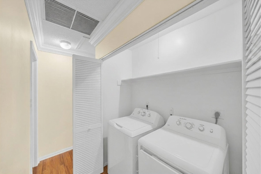 1350 Riverside Circle - Photo 14
