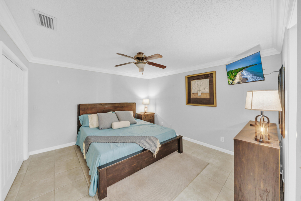 1350 Riverside Circle - Photo 19