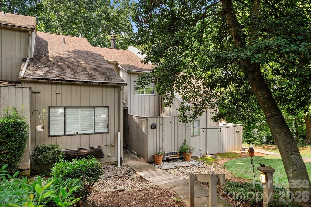 222 Riverview Terrace - Photo 2