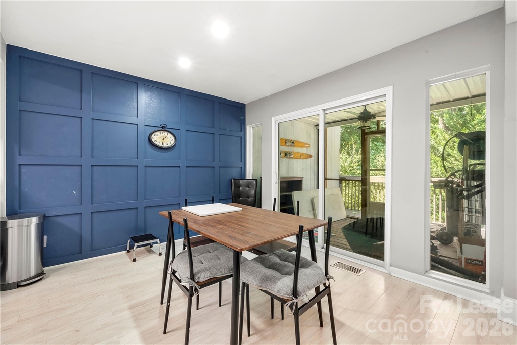 222 Riverview Terrace - Photo 13
