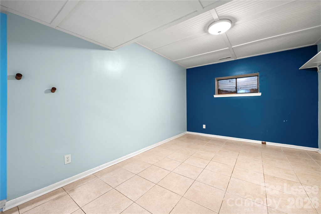 222 Riverview Terrace - Photo 28