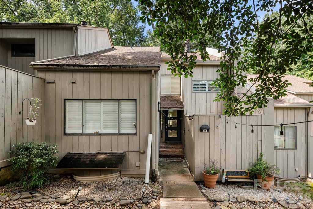 222 Riverview Terrace - Photo 1