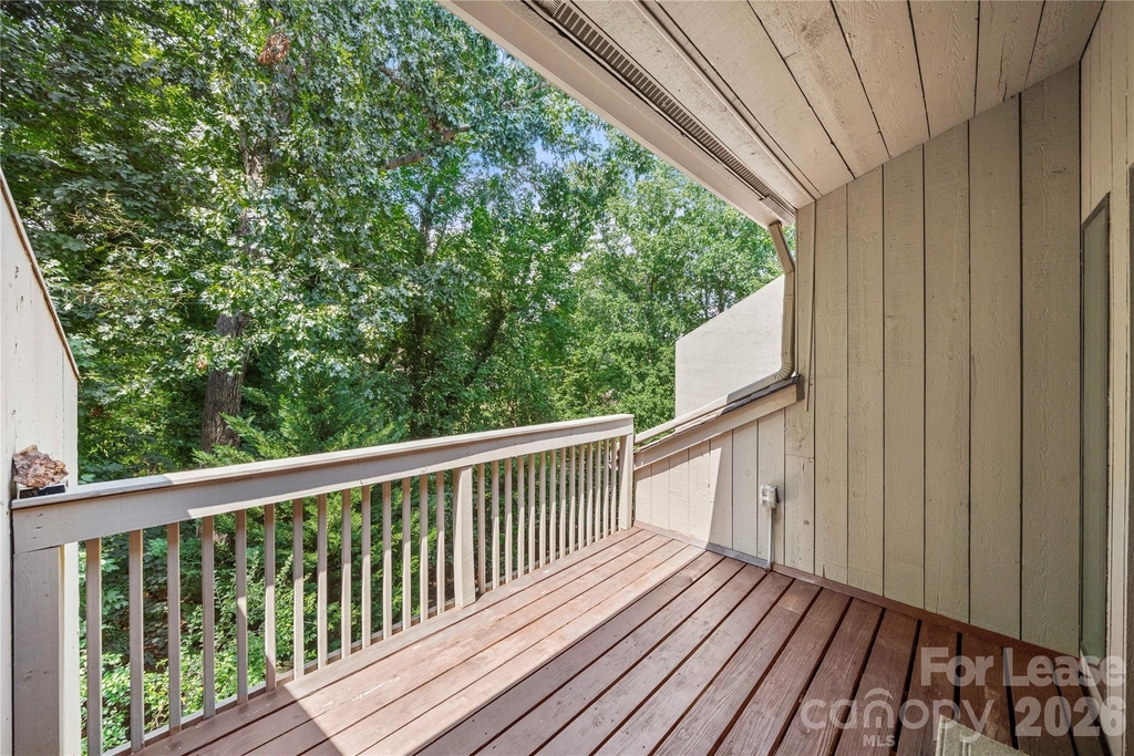 222 Riverview Terrace - Photo 27