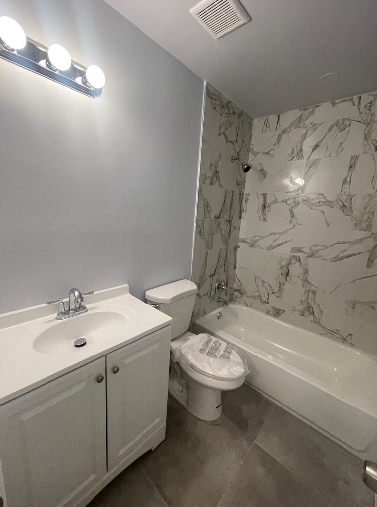 780 Ne 46th Court - Photo 12