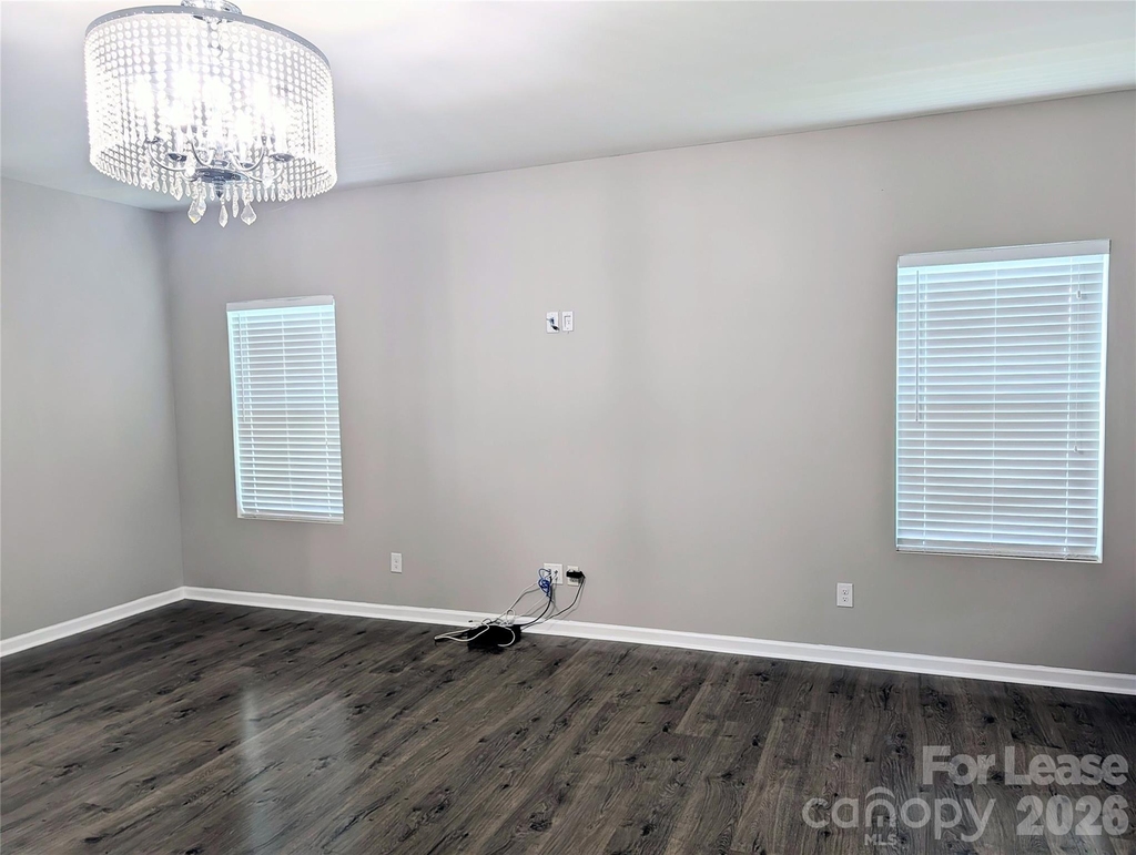 4031 Huntley Glen Drive - Photo 1