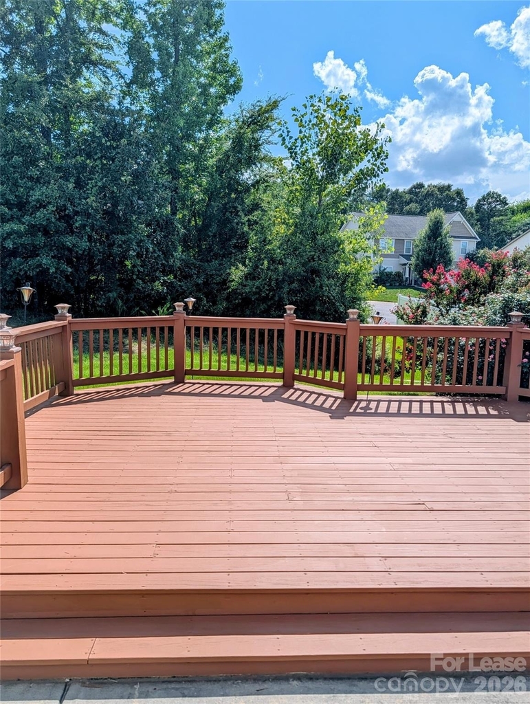 4031 Huntley Glen Drive - Photo 5