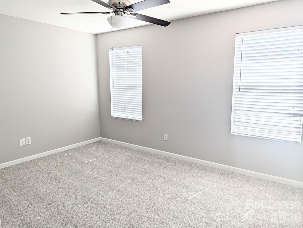 4031 Huntley Glen Drive - Photo 3