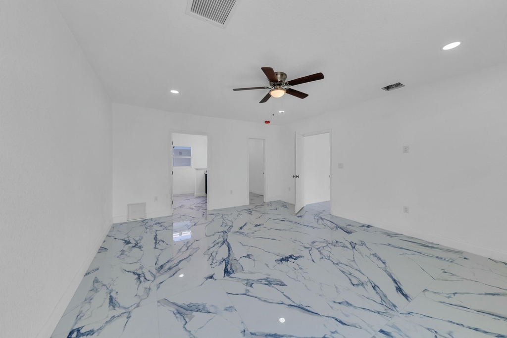 2937 Nw 8th Court - Photo 13