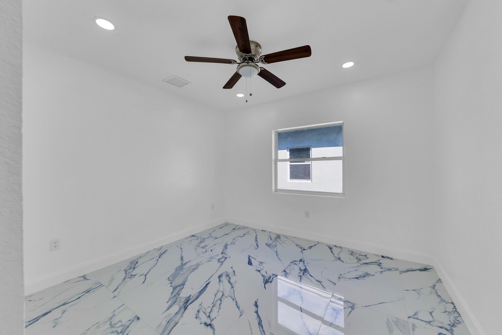 2937 Nw 8th Court - Photo 17