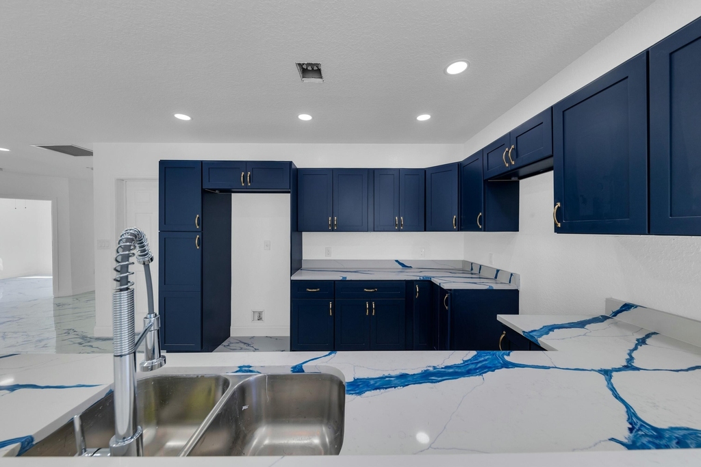 2937 Nw 8th Court - Photo 5