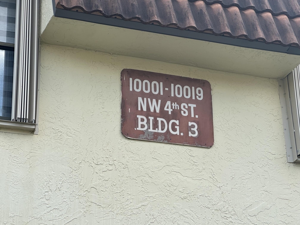 10019 Nw 4th Street - Photo 5